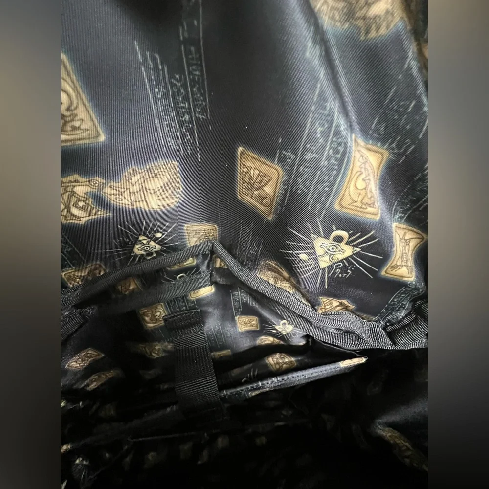RARE!!! Yu-Gi-Oh! Blue-Eyes White Dragon 3D Black and Gray Backpack. Like New! - Picture 6 of 12